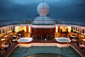 MV-Voyager-Swimming-Pool