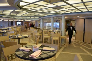 Royal-Princess-Horizon-Court