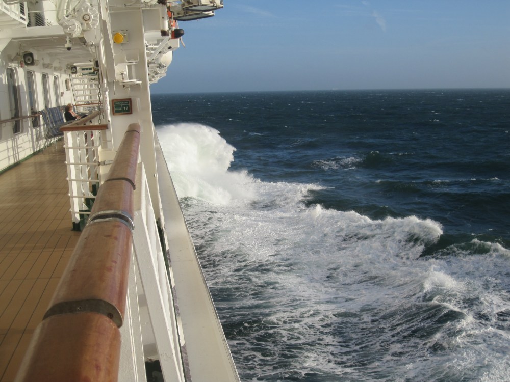 Ventura-Promenade-Deck