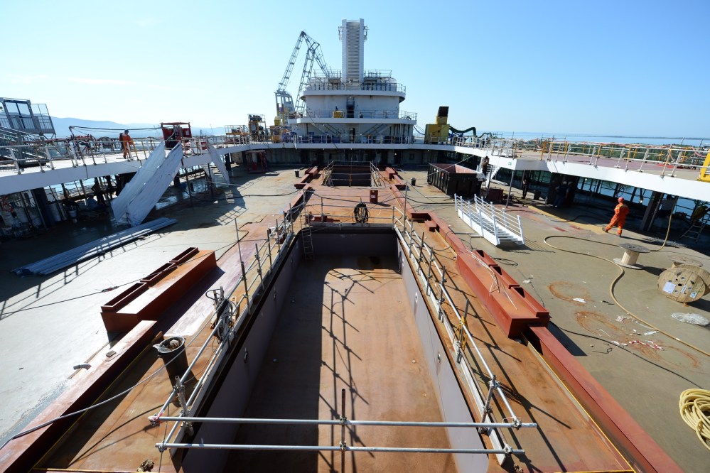 P&O Cruises Britannia Lido Deck