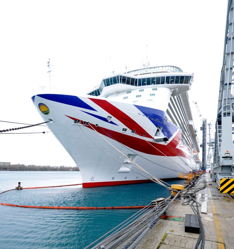 Britannia_bow