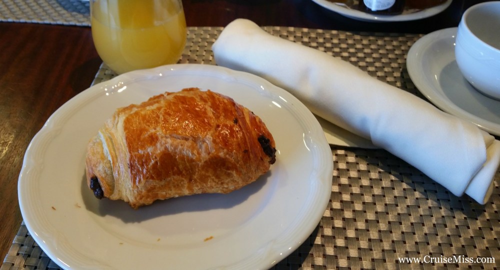 Say hello too my little friend - FRESH pain au chocolat 