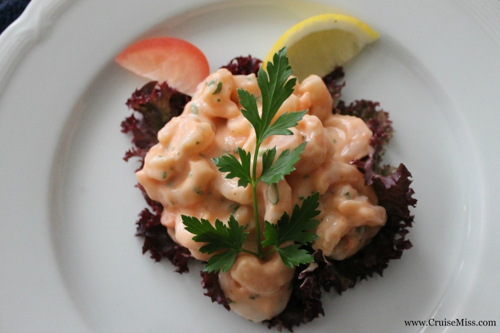 Classic prawn cocktail (room service)