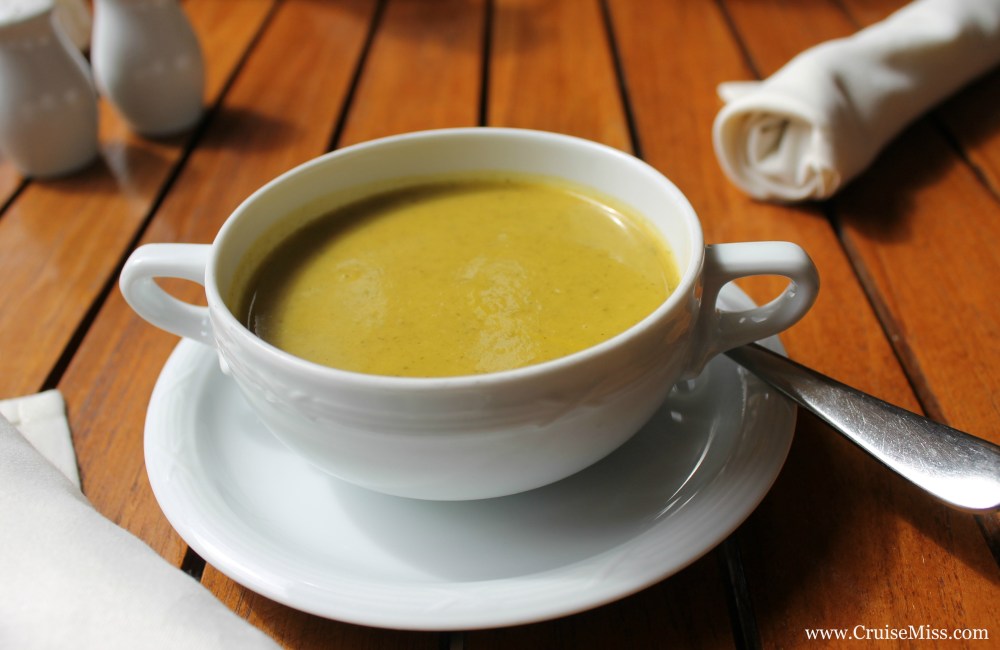 Cream of vegetable soup 