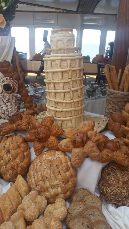 Bread-BBQ-Saga-Sapphire