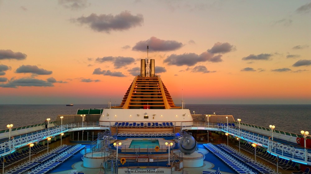 Oceana-Happy-Place-Cruise