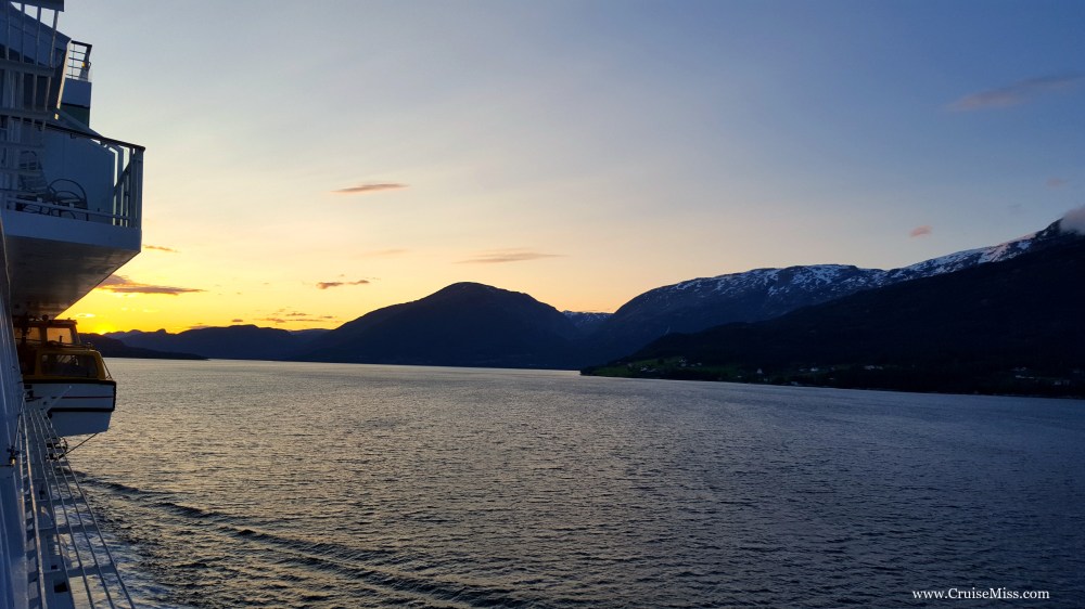Sunrise-Norway-Fjords