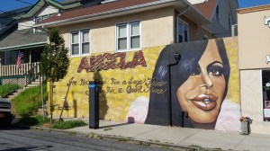 Mob-Wives-Big-Ang-Mural-Staten-Island