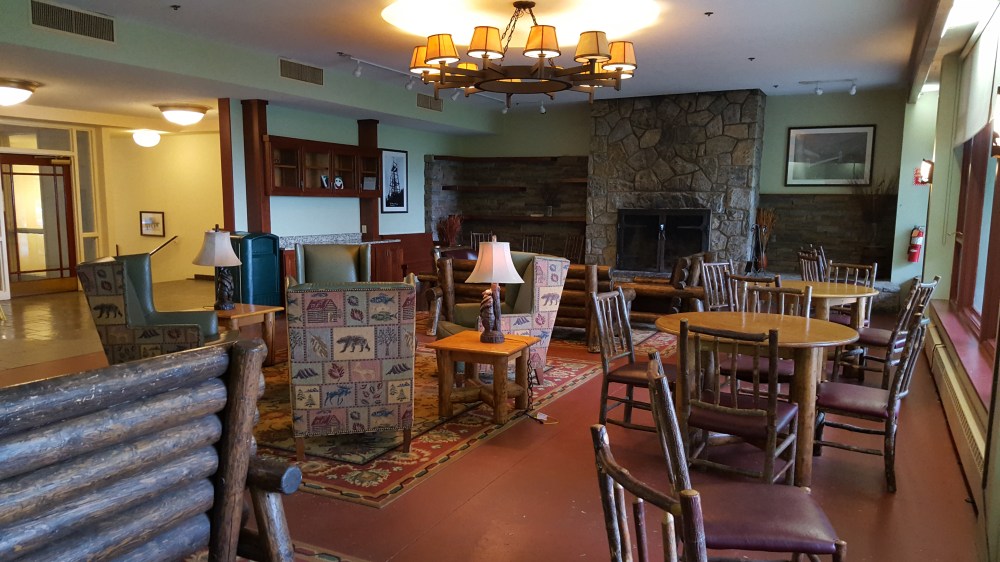 Bear-Mountain-Overlook-Lodge-Common-Area