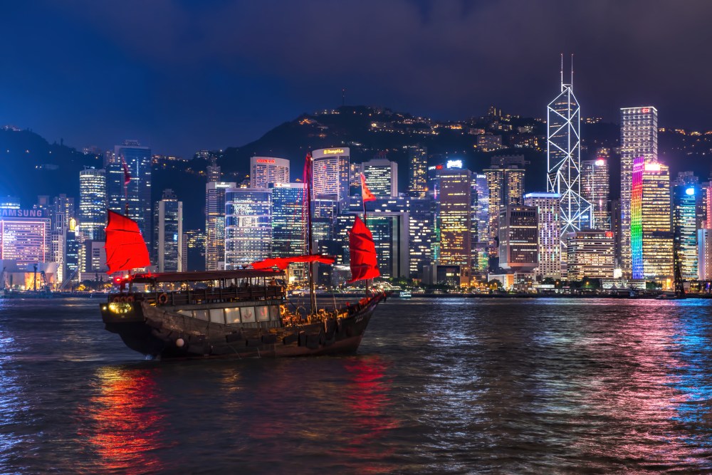 Hong-Kong-Luxury-Cruise